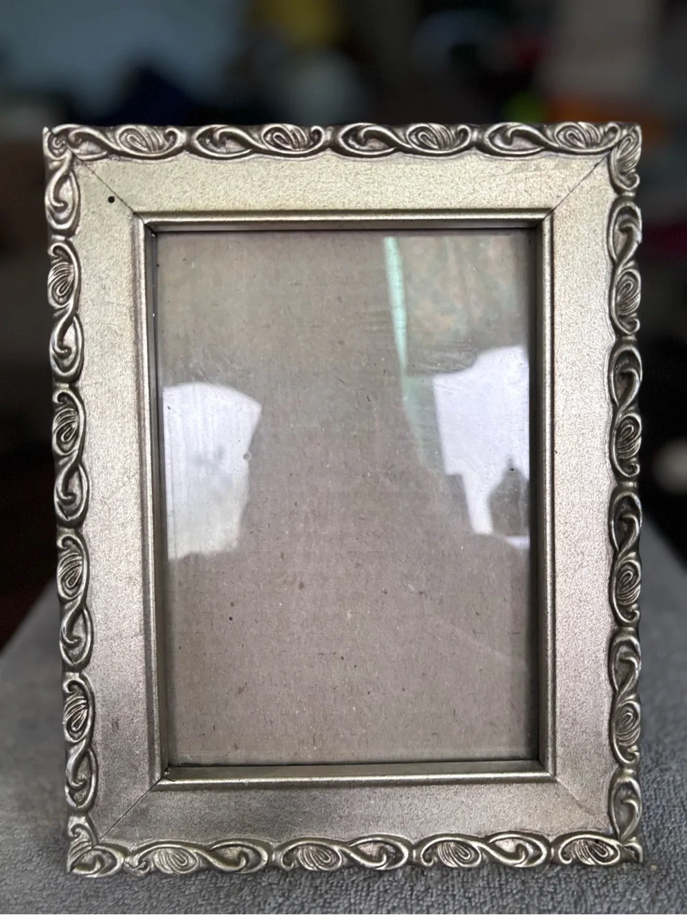 Ornate Silver Photo Frame 4x6 Freestanding Portrait Rear-Loading